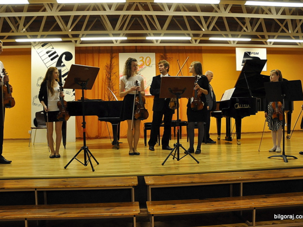 Waldemar Malicki w Biłgoraju. Akompaniował uczniom Państwowej Szkoły Muzycznej