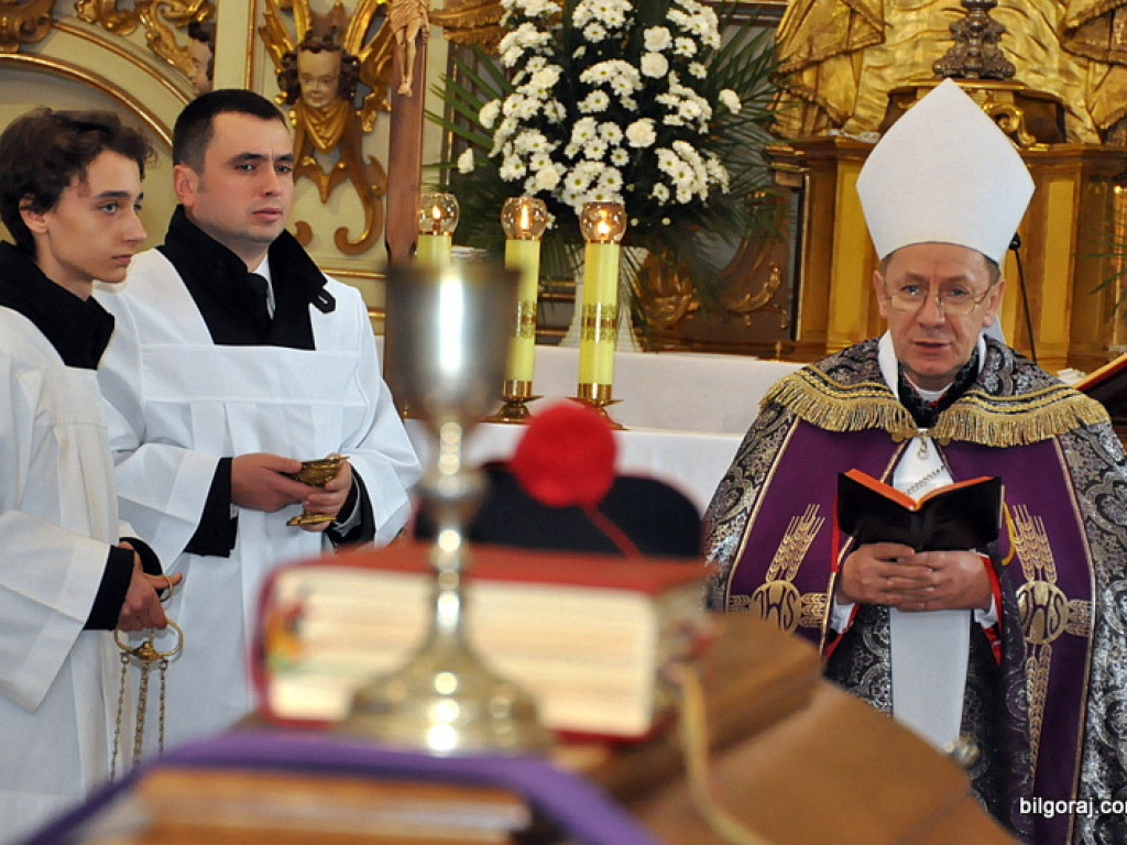 Tłumy na pogrzebie prałata Ludwickiego (AUDIO)