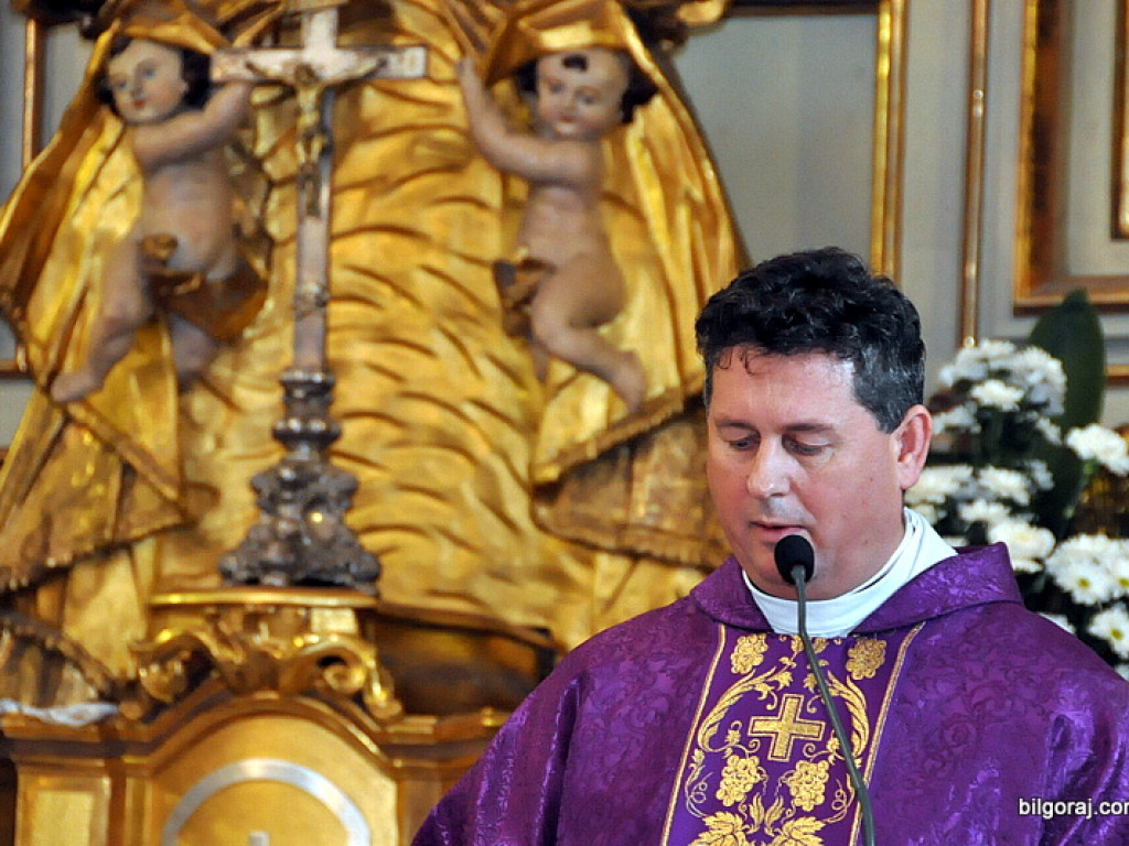 Tłumy na pogrzebie prałata Ludwickiego (AUDIO)