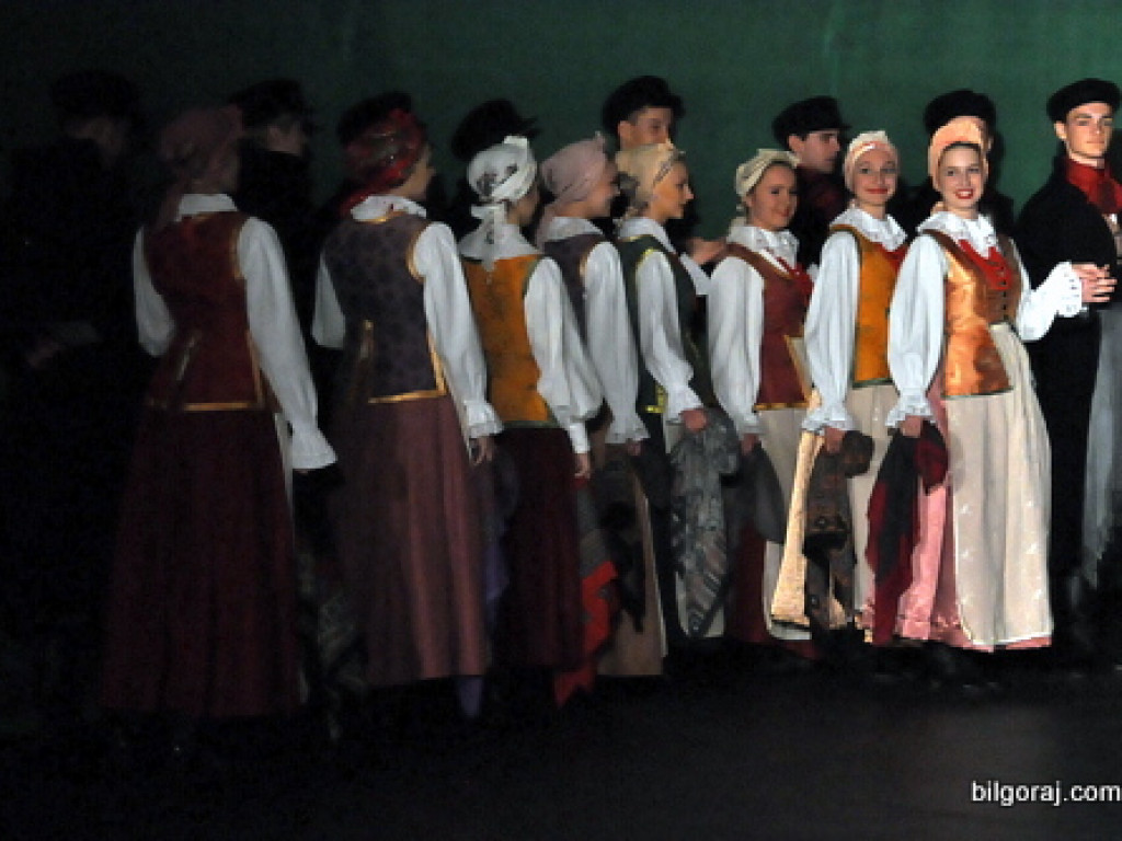 Muzyczno - taneczne show MDK na podsumowanie akcji Pomóż Dzieciom Przetrwać Zimę (FOTO)