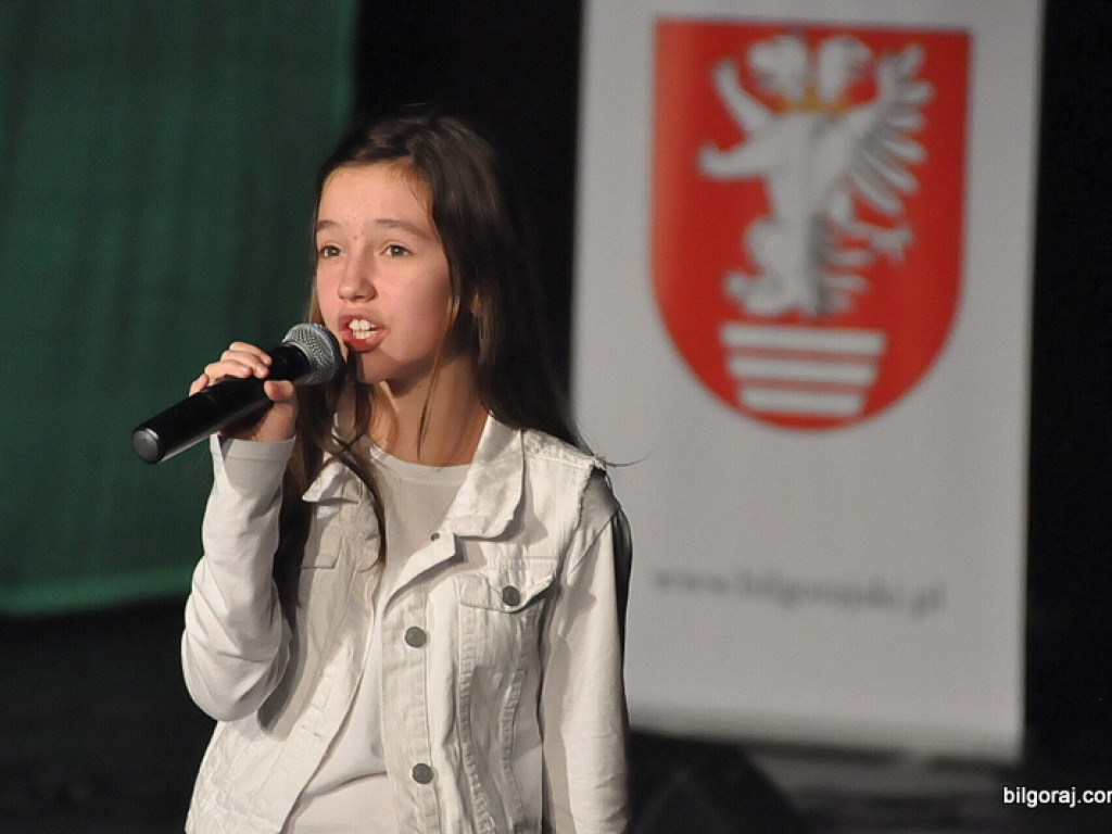 Muzyczno - taneczne show MDK na podsumowanie akcji Pomóż Dzieciom Przetrwać Zimę (FOTO)