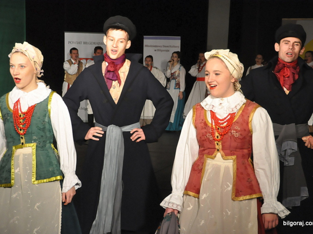 Muzyczno - taneczne show MDK na podsumowanie akcji Pomóż Dzieciom Przetrwać Zimę (FOTO)