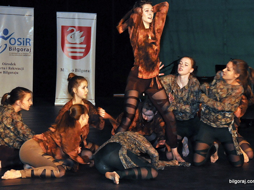 Muzyczno - taneczne show MDK na podsumowanie akcji Pomóż Dzieciom Przetrwać Zimę (FOTO)