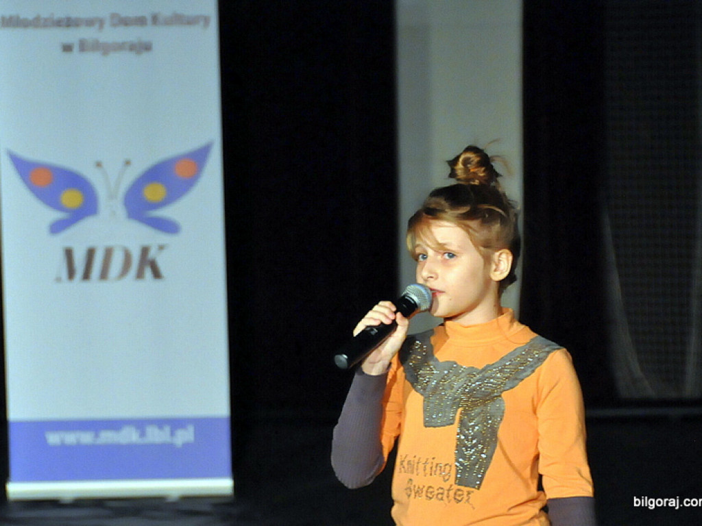 Muzyczno - taneczne show MDK na podsumowanie akcji Pomóż Dzieciom Przetrwać Zimę (FOTO)