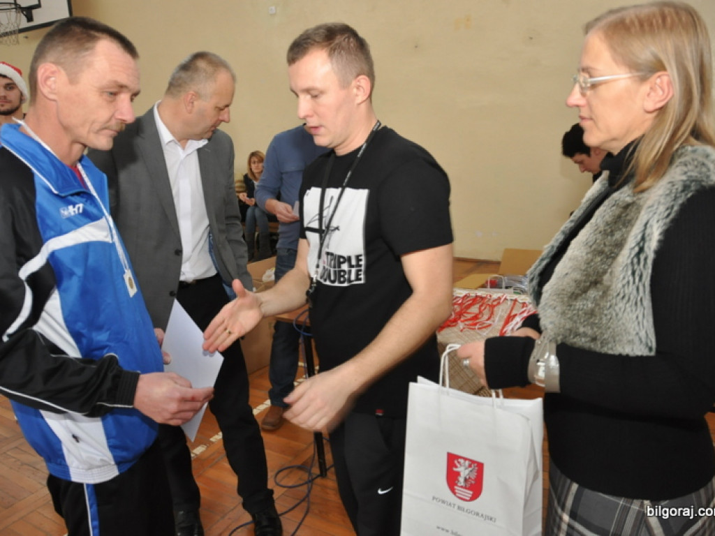 XII Mikołajkowy Turniej Sportowy Osób Niepełnosprawnych (FOTO)