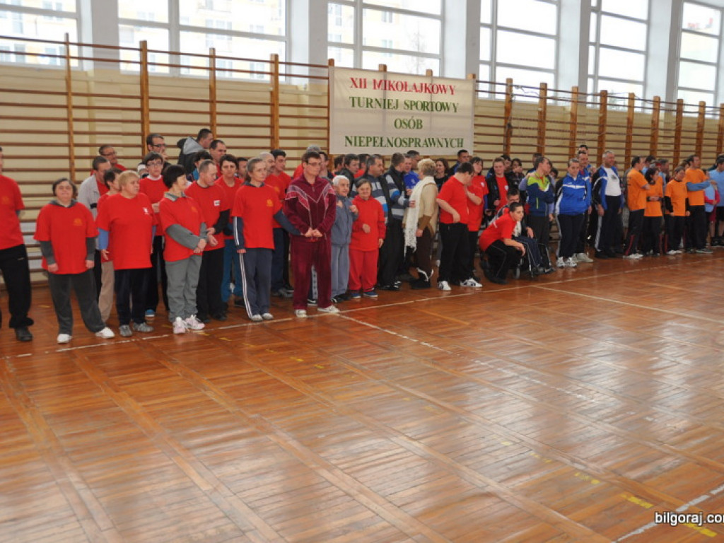 XII Mikołajkowy Turniej Sportowy Osób Niepełnosprawnych (FOTO)