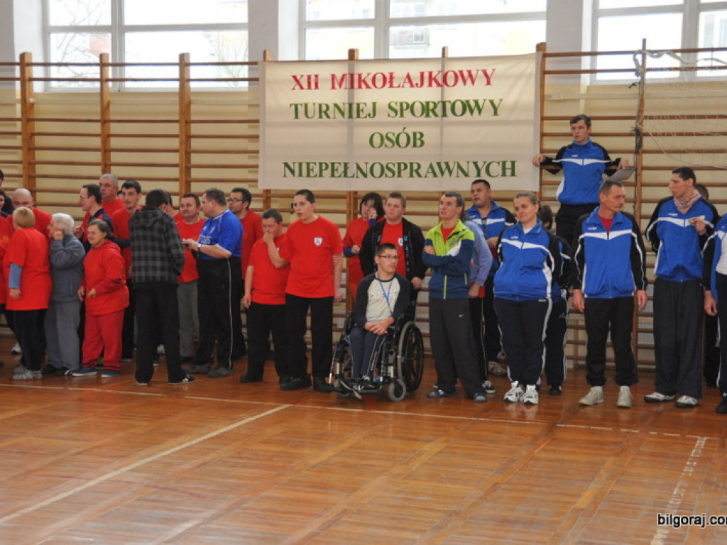 XII Mikołajkowy Turniej Sportowy Osób Niepełnosprawnych (FOTO)