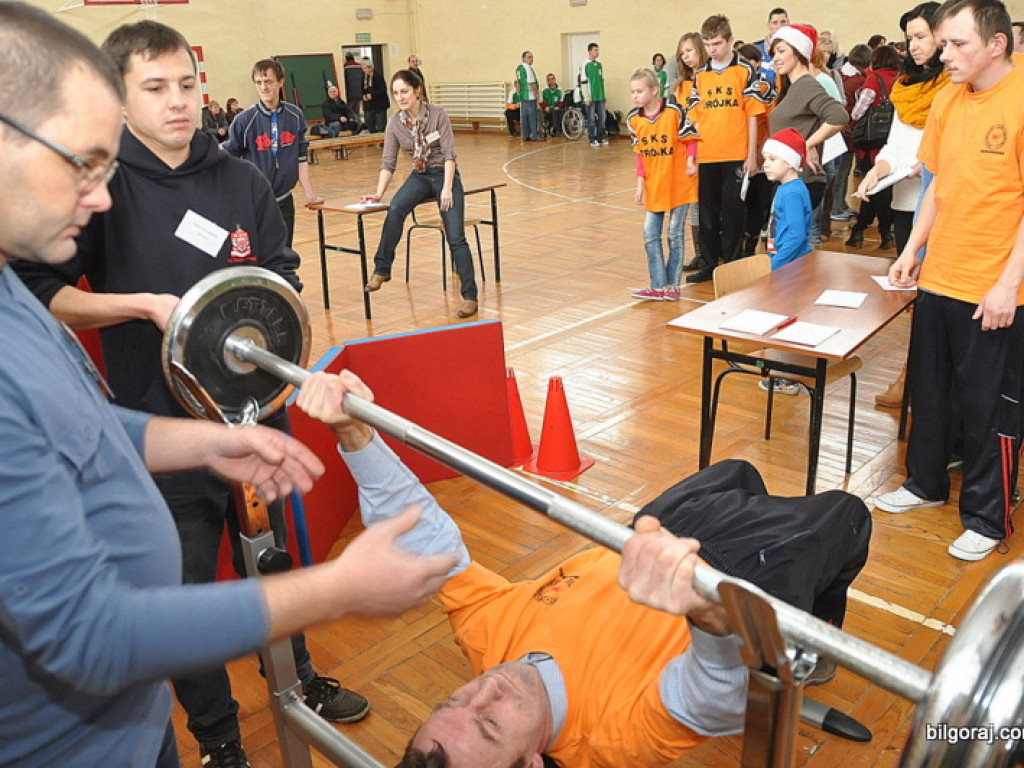 XII Mikołajkowy Turniej Sportowy Osób Niepełnosprawnych (FOTO)