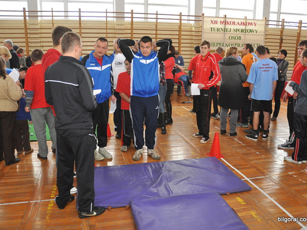 XII Mikołajkowy Turniej Sportowy Osób Niepełnosprawnych (FOTO)