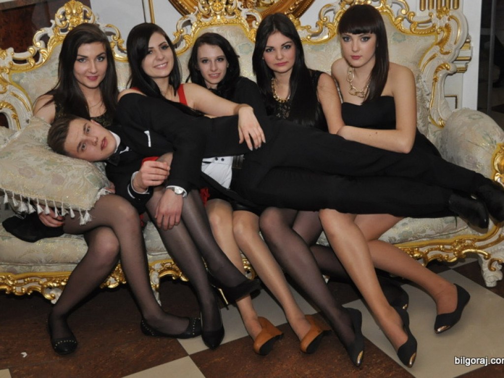 Zobacz relację ze studniówki w RCEZ (FOTO, VIDEO)