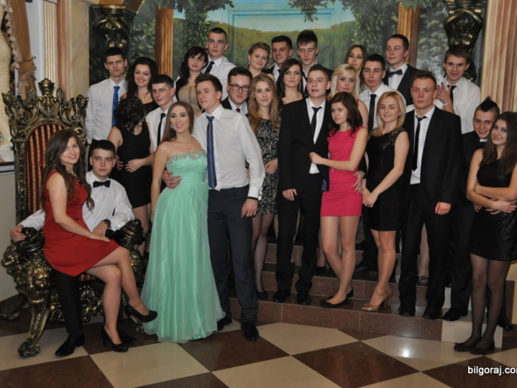 Zobacz relację ze studniówki w RCEZ (FOTO, VIDEO)