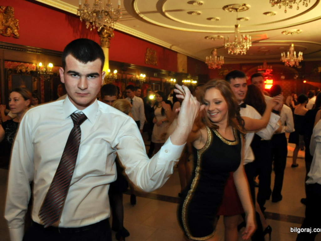 Zobacz relację ze studniówki w RCEZ (FOTO, VIDEO)