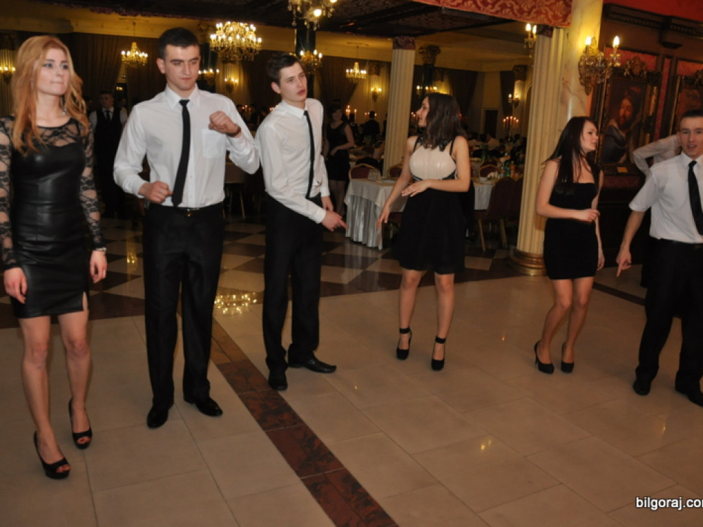 Zobacz relację ze studniówki w RCEZ (FOTO, VIDEO)