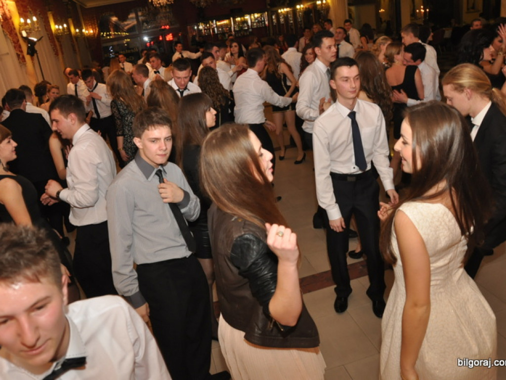 Zobacz relację ze studniówki w RCEZ (FOTO, VIDEO)