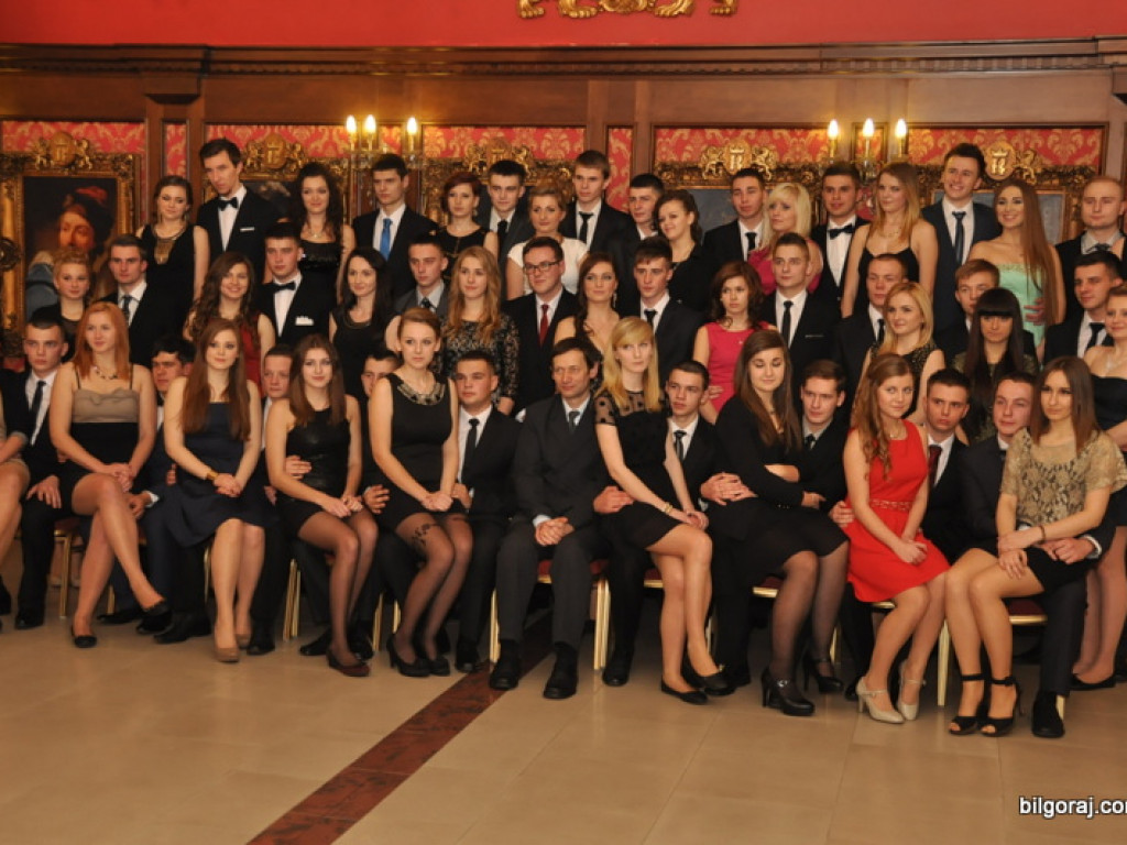 Zobacz relację ze studniówki w RCEZ (FOTO, VIDEO)