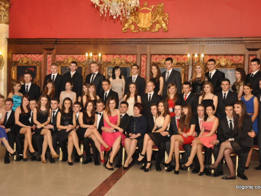 Zobacz relację ze studniówki w RCEZ (FOTO, VIDEO)