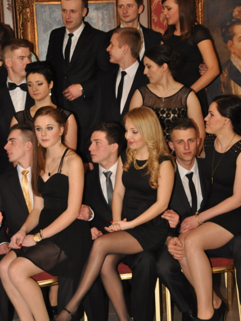 Zobacz relację ze studniówki w RCEZ (FOTO, VIDEO)