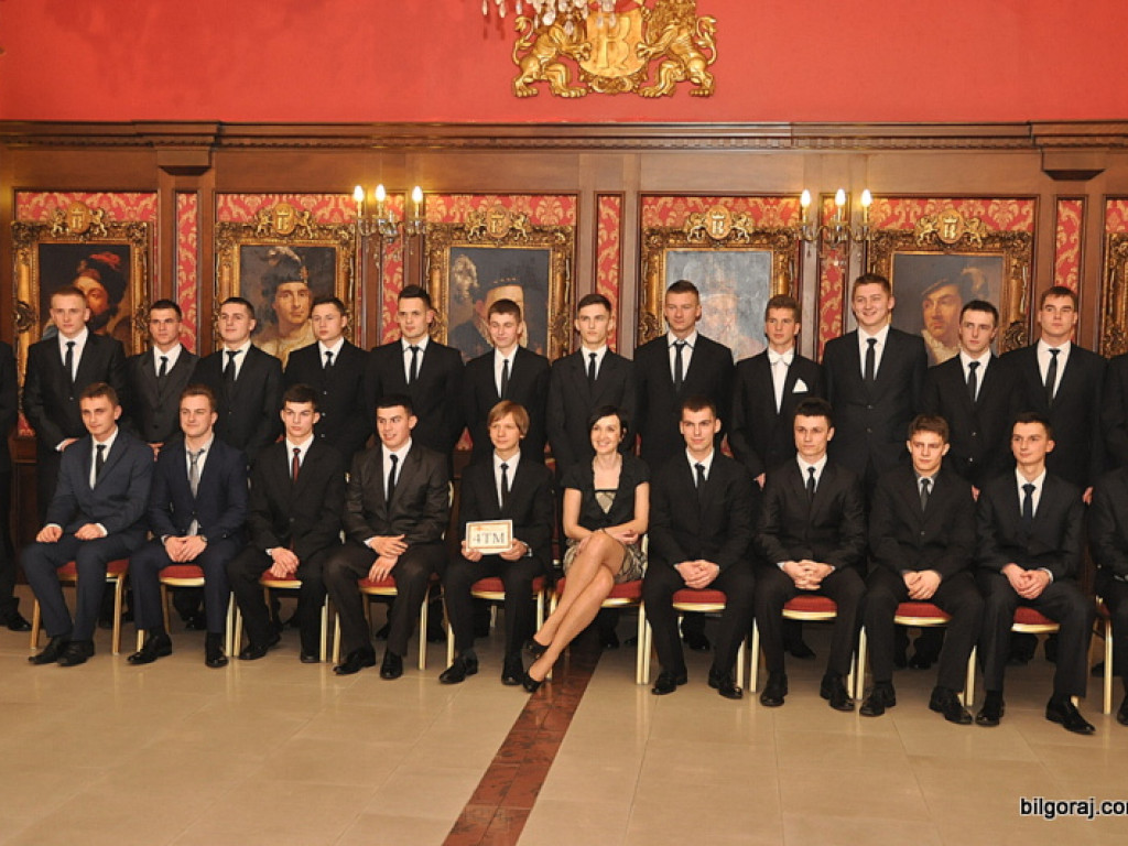 Zobacz relację ze studniówki w RCEZ (FOTO, VIDEO)