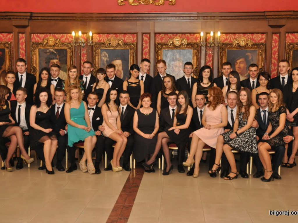 Zobacz relację ze studniówki w RCEZ (FOTO, VIDEO)