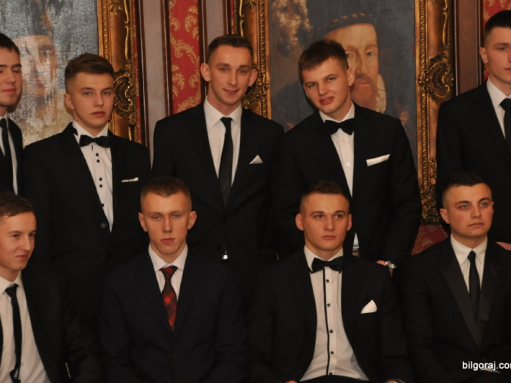 Zobacz relację ze studniówki w RCEZ (FOTO, VIDEO)