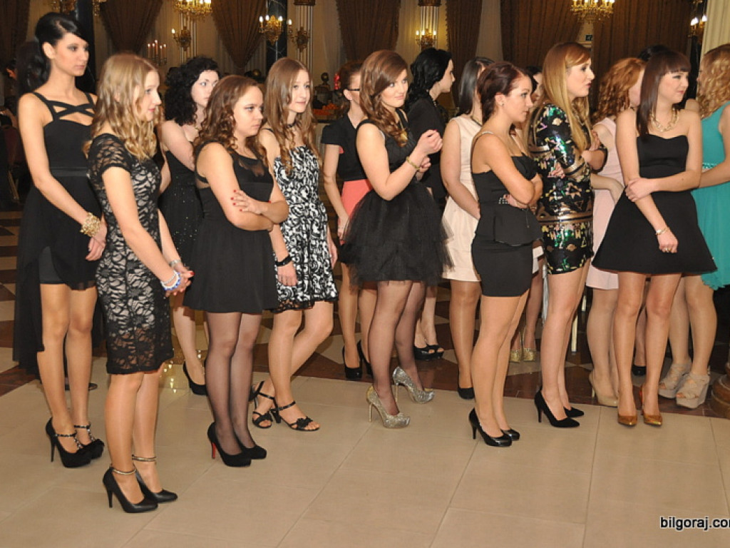 Zobacz relację ze studniówki w RCEZ (FOTO, VIDEO)