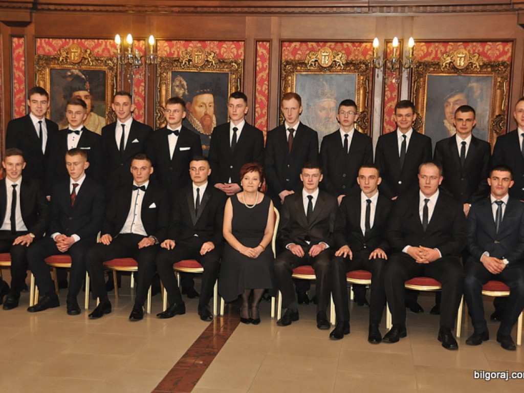 Zobacz relację ze studniówki w RCEZ (FOTO, VIDEO)