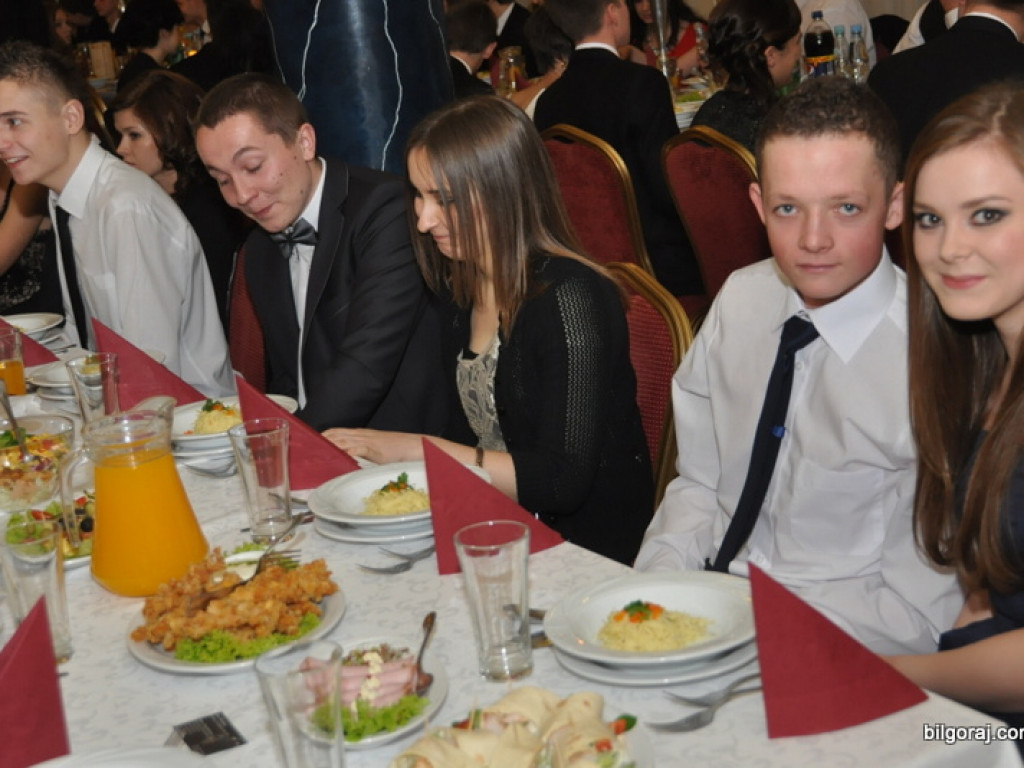 Zobacz relację ze studniówki w RCEZ (FOTO, VIDEO)