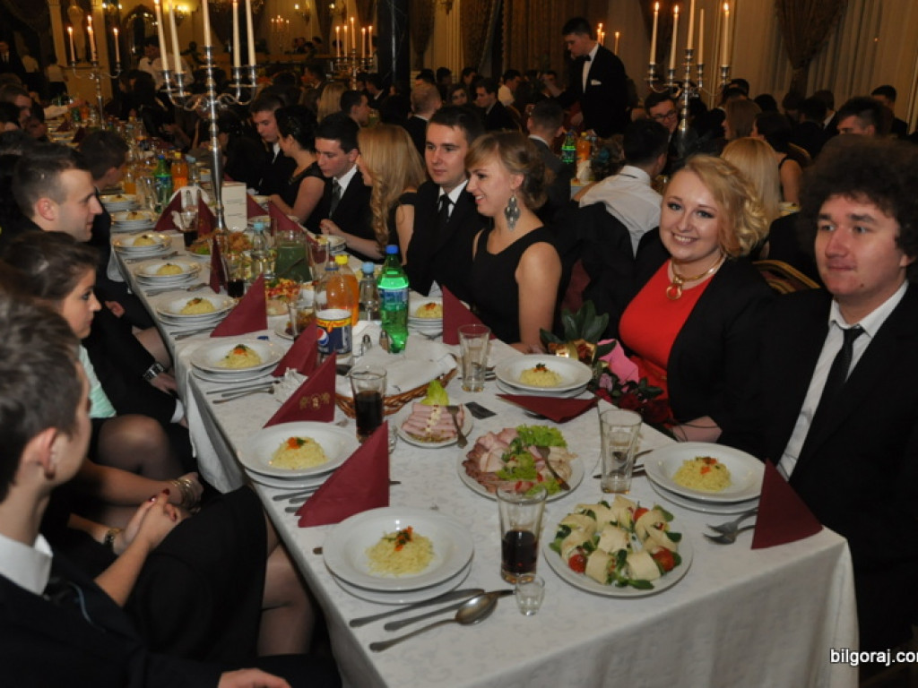 Zobacz relację ze studniówki w RCEZ (FOTO, VIDEO)