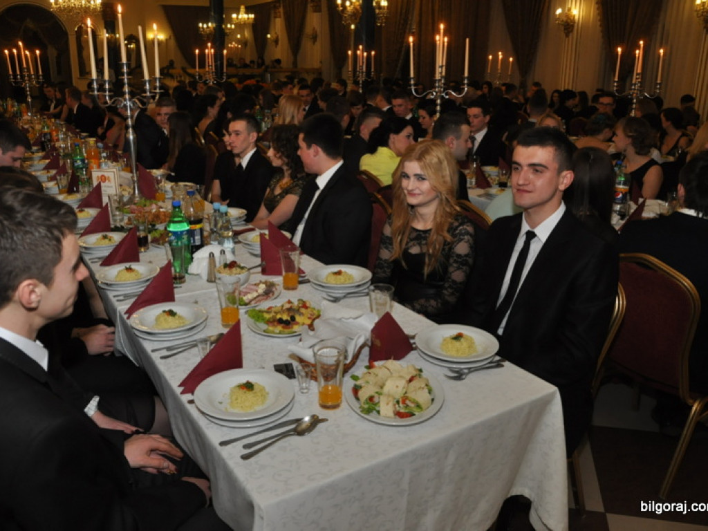 Zobacz relację ze studniówki w RCEZ (FOTO, VIDEO)