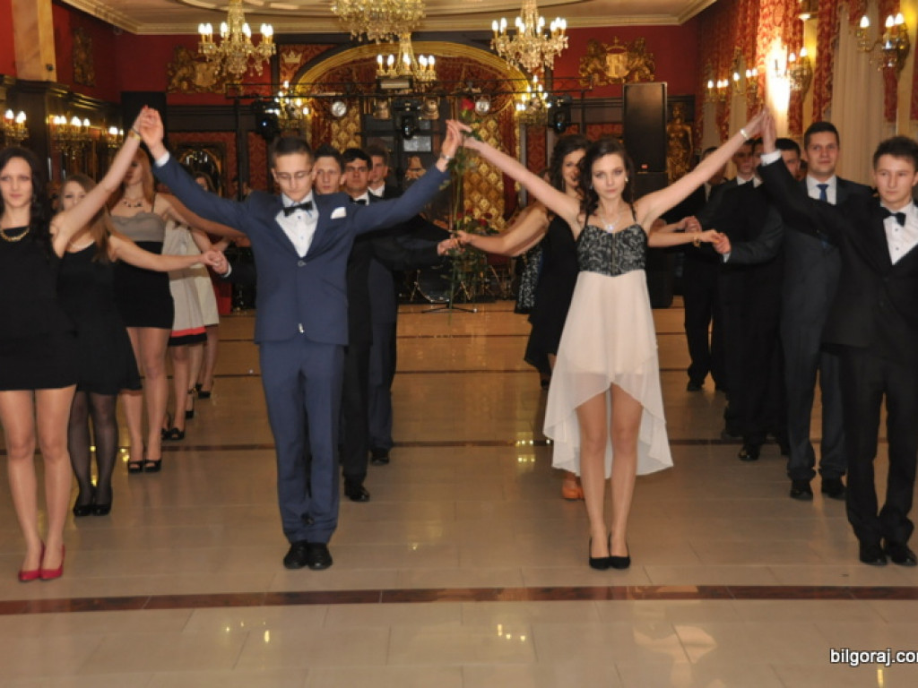 Zobacz relację ze studniówki w RCEZ (FOTO, VIDEO)