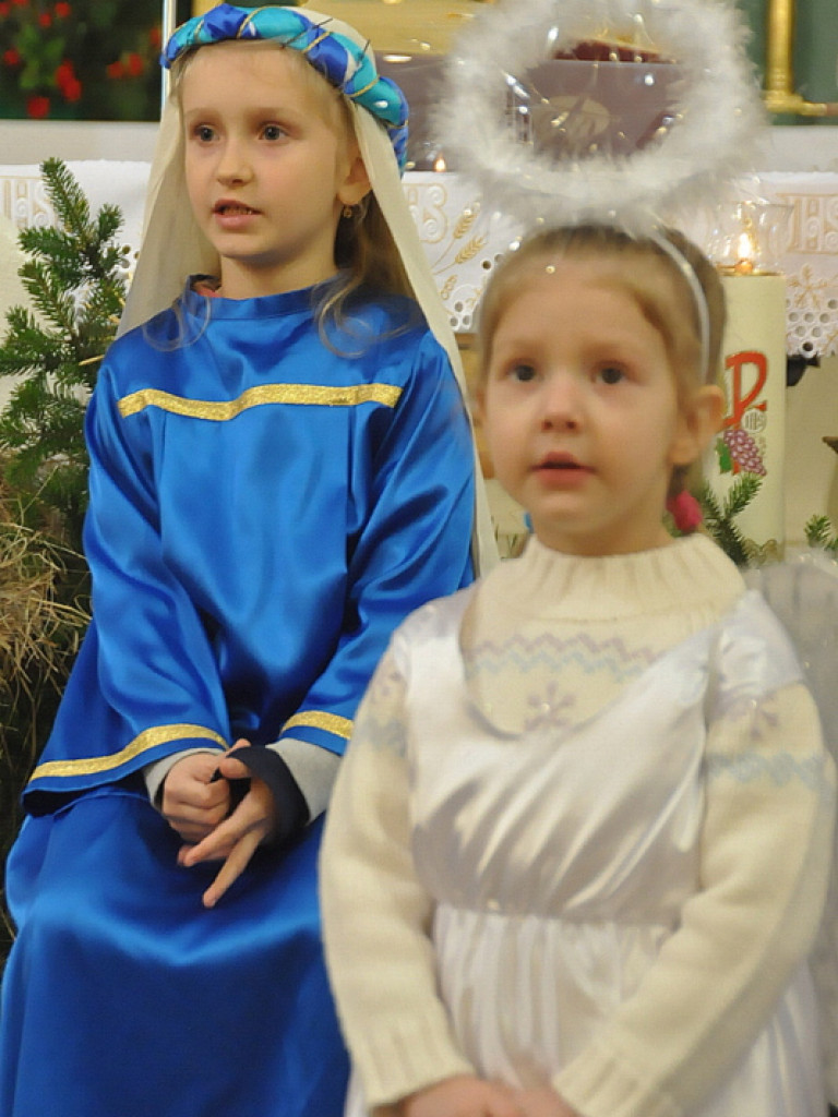 Jasełka przedszkolaków, czyli Pan Jezus przychodzi do wszstkich (FOTO)