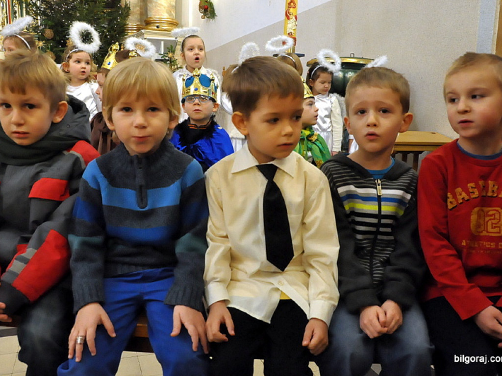 Jasełka przedszkolaków, czyli Pan Jezus przychodzi do wszstkich (FOTO)