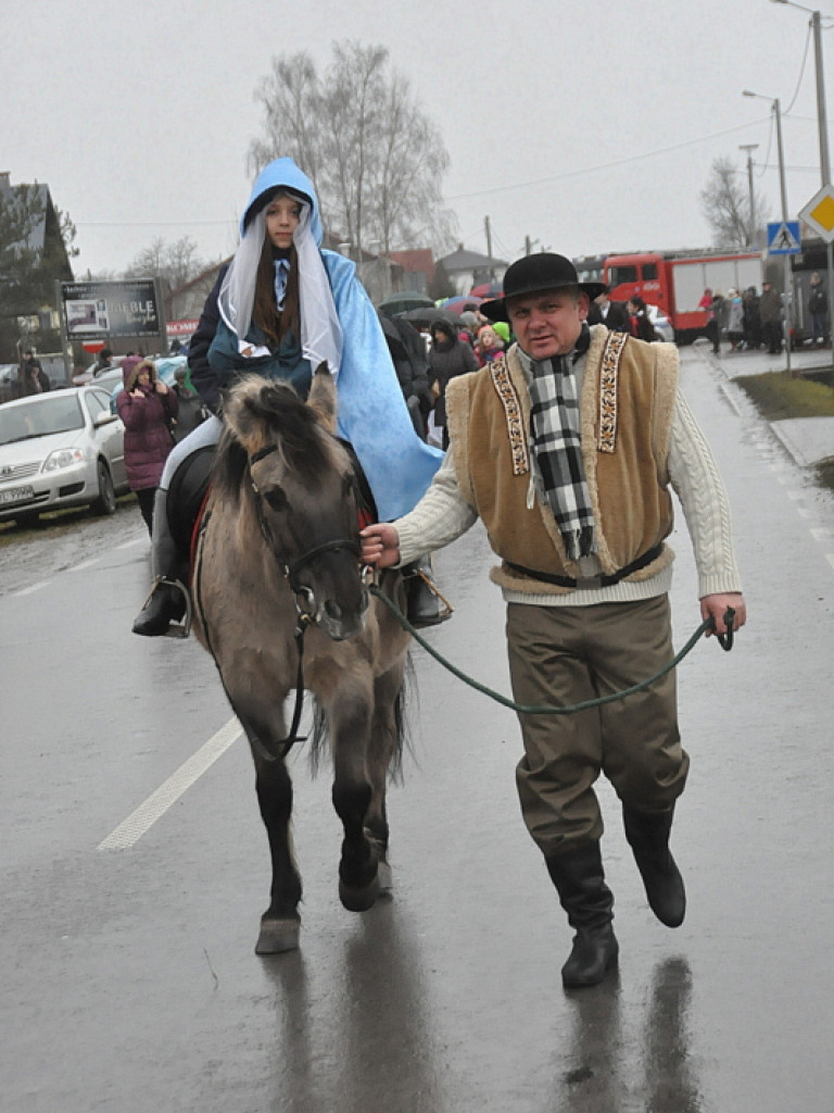 Przez Łukowę przeszedł orszak Trzech Króli (FOTO)