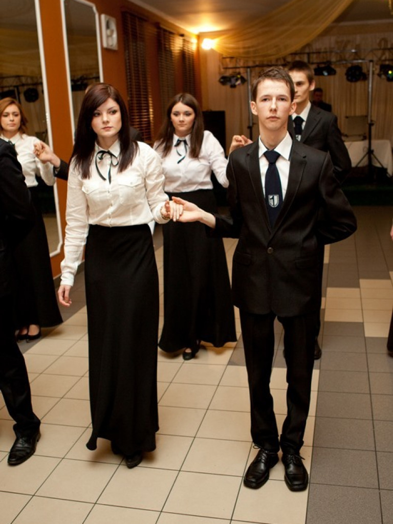 Studniówka w Katolickim Liceum im. Jana Pawła II (FOTO)