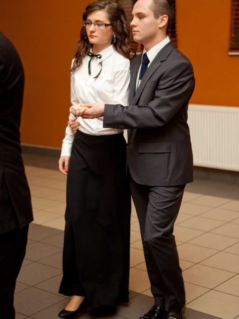 Studniówka w Katolickim Liceum im. Jana Pawła II (FOTO)