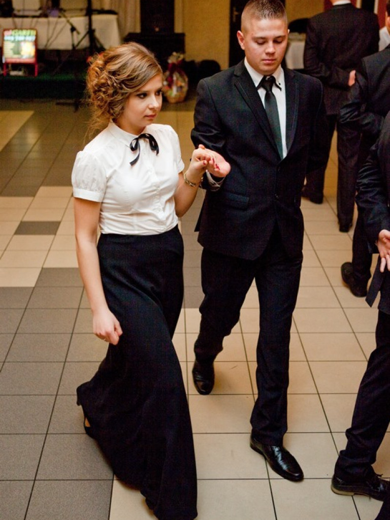 Studniówka w Katolickim Liceum im. Jana Pawła II (FOTO)