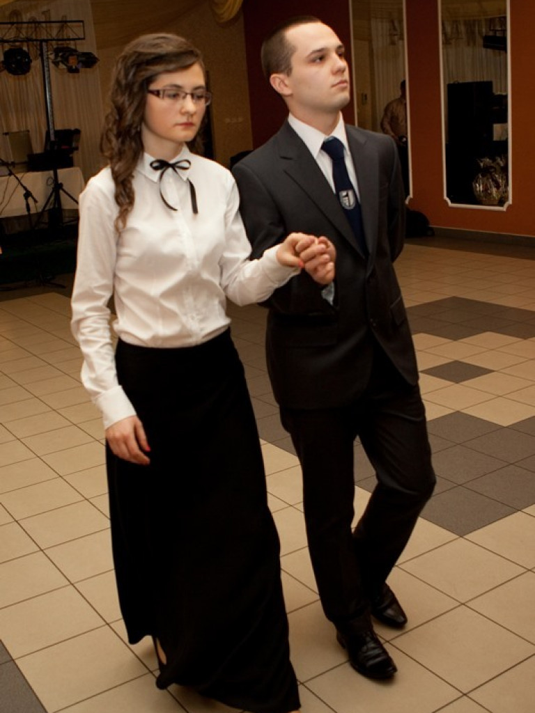 Studniówka w Katolickim Liceum im. Jana Pawła II (FOTO)