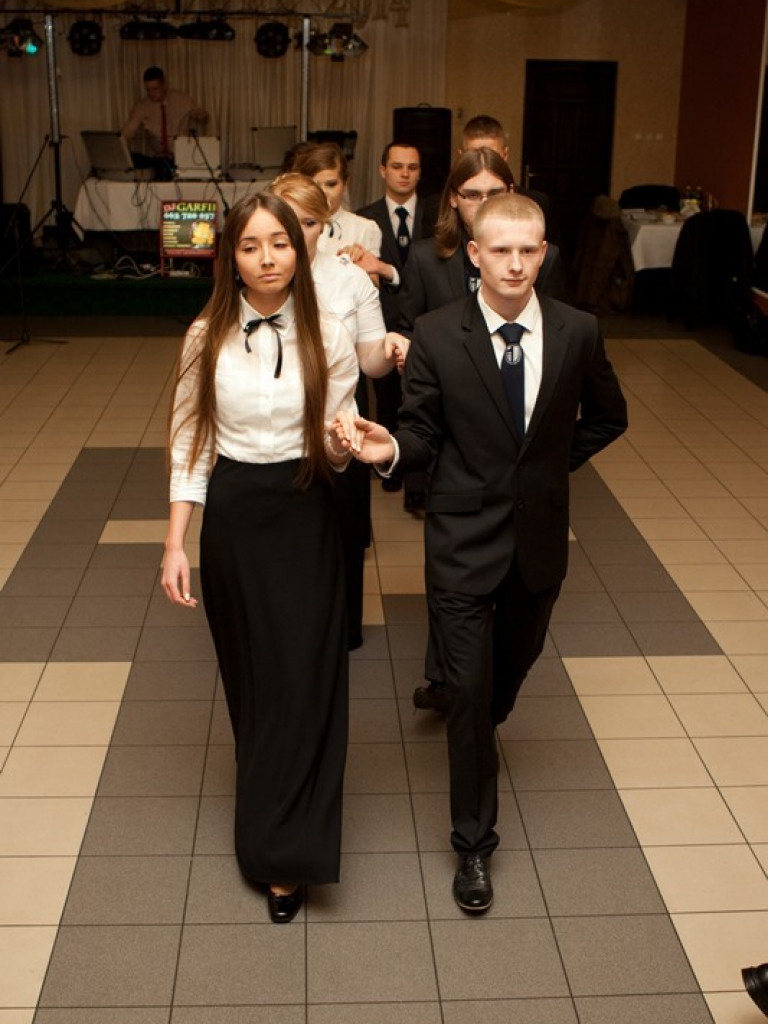 Studniówka w Katolickim Liceum im. Jana Pawła II (FOTO)