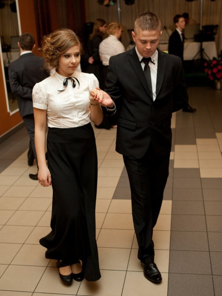 Studniówka w Katolickim Liceum im. Jana Pawła II (FOTO)