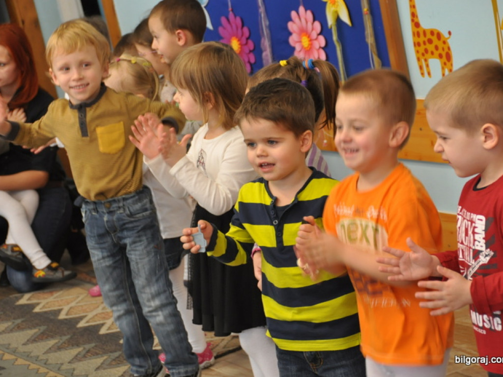 Święto babci i dziadka w Samorządowym Przedszkolu Nr 1 w Biłgoraju (FOTO)