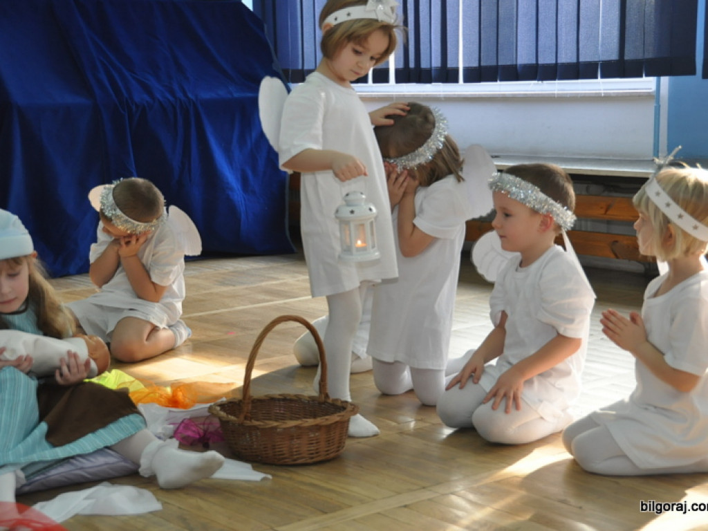 Święto babci i dziadka w Samorządowym Przedszkolu Nr 1 w Biłgoraju (FOTO)