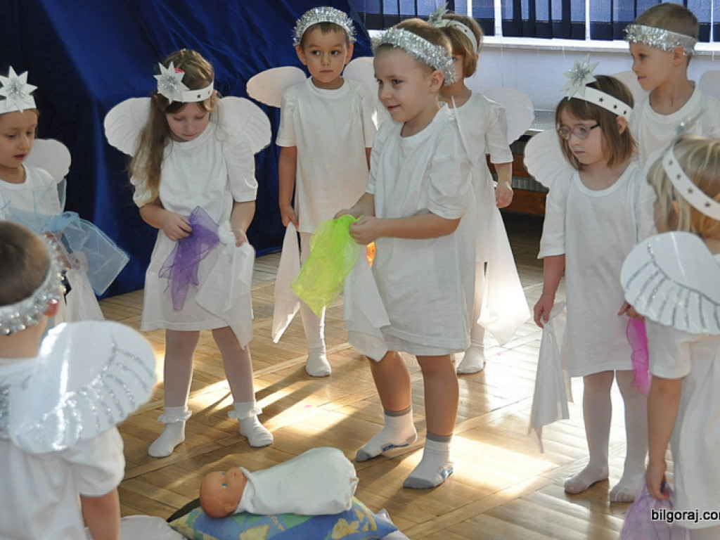 Święto babci i dziadka w Samorządowym Przedszkolu Nr 1 w Biłgoraju (FOTO)