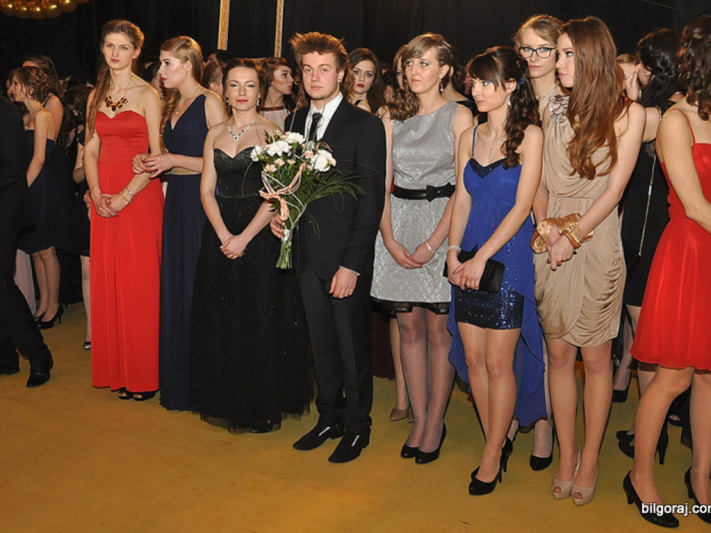 Studniówka w ONZ-cie (FOTO, VIDEO)