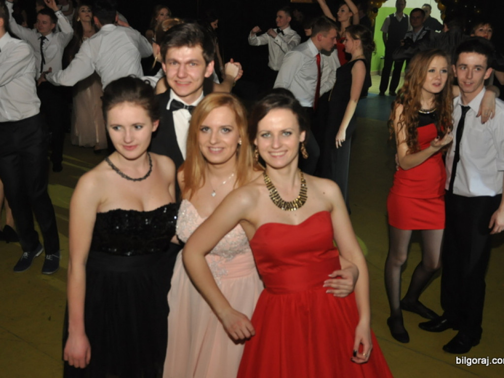 Studniówka w ONZ-cie (FOTO, VIDEO)