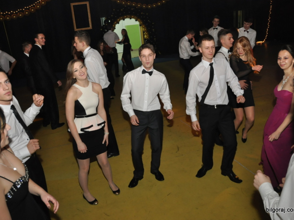 Studniówka w ONZ-cie (FOTO, VIDEO)