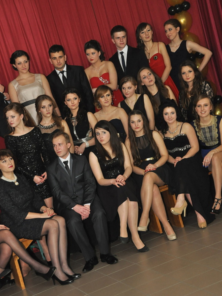 Studniówka w ONZ-cie (FOTO, VIDEO)