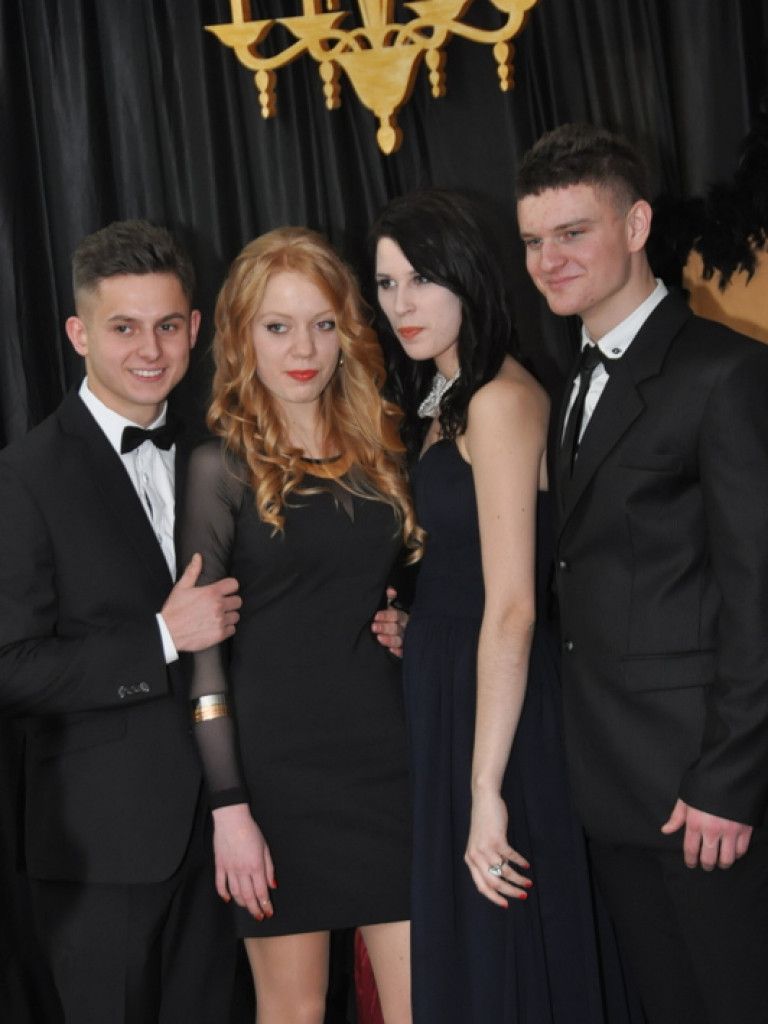 Studniówka w ONZ-cie (FOTO, VIDEO)