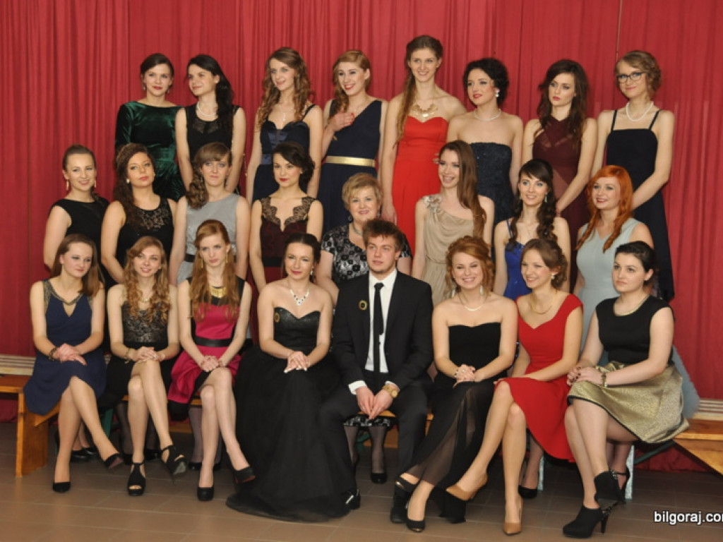 Studniówka w ONZ-cie (FOTO, VIDEO)