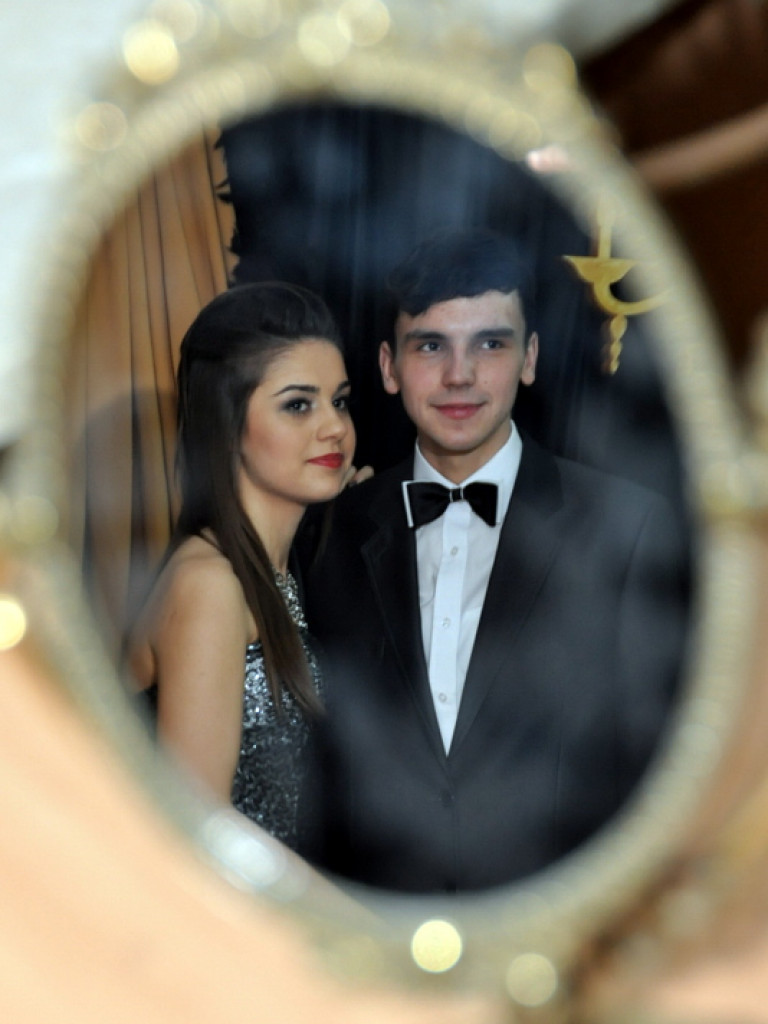 Studniówka w ONZ-cie (FOTO, VIDEO)