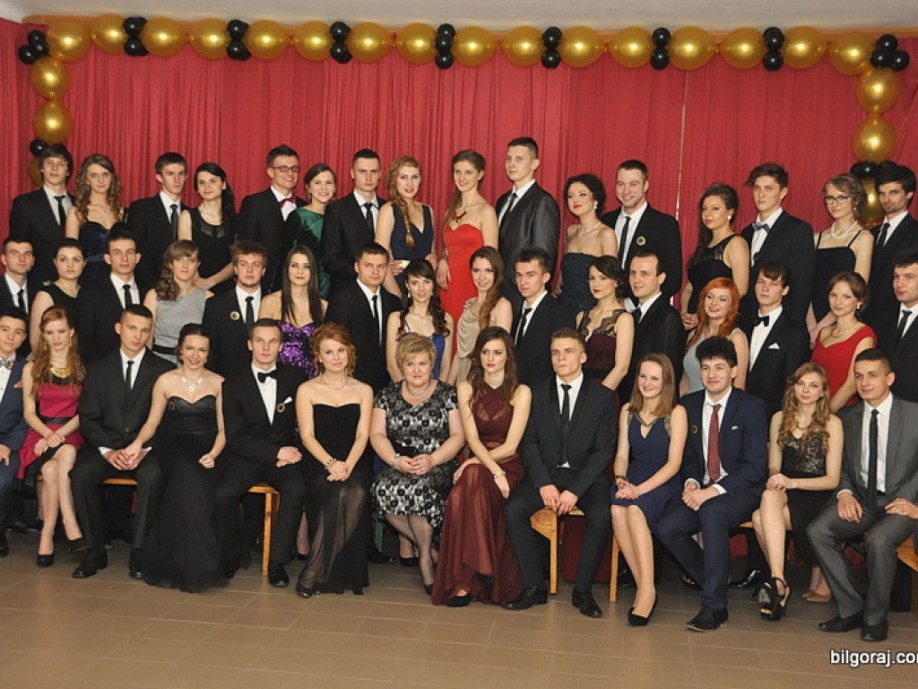 Studniówka w ONZ-cie (FOTO, VIDEO)